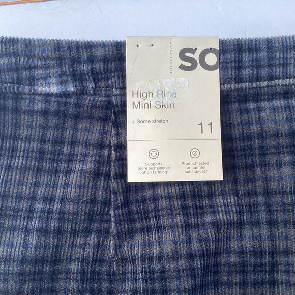 Juniors' SO Front Lace-Up Mini Skirt Navy Black plaid Size 11 - Picture 3 of 5